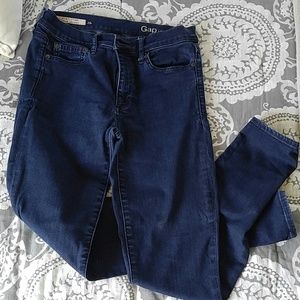 Gap Resolution True Skinny Jeans size 28r